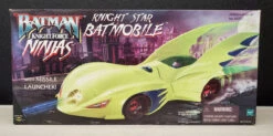 Hasbro Batman Knight Force Ninjas Knight Star Batmobile