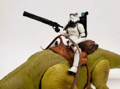 Hasbro Star Wars Legacy Collection Dewback And Sandtrooper (no Package)