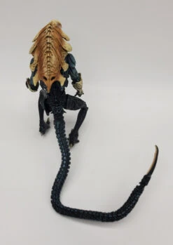 Hasbro NECA Aliens - 7" Scale Action Figure - Chrysalis Alien (no Package) -Hasbro 20230808 160929 58577.1691607633