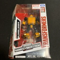 Hasbro Transformers Generations War For Cybertron Deluxe Bumblebee Action Figure Netflix Exclusive WFC-09 (Japan Ver.) -Hasbro 4904810171867