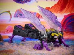 Hasbro Transformers Generations Legacy Deluxe Class Kickback Action Figure -Hasbro 5010993974849f 27c9c28d 6296 4fcb b684 3bd1abd8b6a0