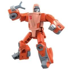 Hasbro Transformers Generations Studio Series Core Wheelie Action Figure -Hasbro 5010994112134c