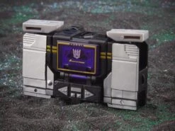 Hasbro Transformers Generations Legacy Evolution Core Class Soundblaster Action Figure -Hasbro 5010994196721f