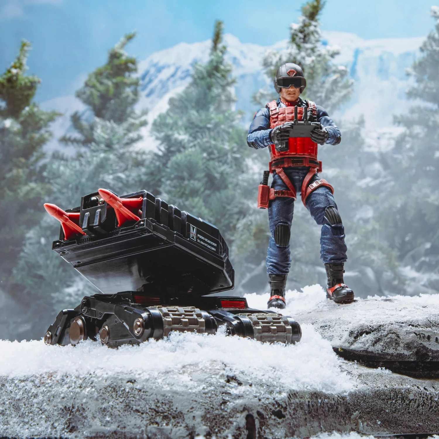 Hasbro G.I. Joe Classified Series Scrap-Iron & Anti-Armor Drone Action Figure 4 Hasbro G.I. Joe Classified Series Scrap-Iron & Anti-Armor Drone Action Figure - Image 2