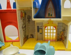 Hasbro Disney (1977) Weebles Mickey's Magic Kingdom Playset -Hasbro dis 1 33078.1686337092