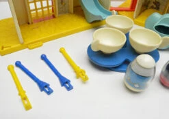 Hasbro Disney (1977) Weebles Mickey's Magic Kingdom Playset -Hasbro dis 5 65289.1686337092