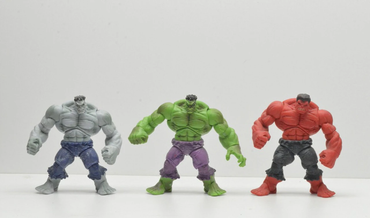 Hasbro Marvel Universe Hulk Set Of 3 (No Package) 5 Hasbro Marvel Universe Hulk Set Of 3 (No Package) - Image 3